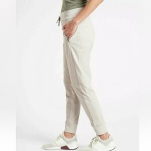 NWT ATHLETA Headlands Hybrid Trek Jogger, Abalone Ivory, size 14